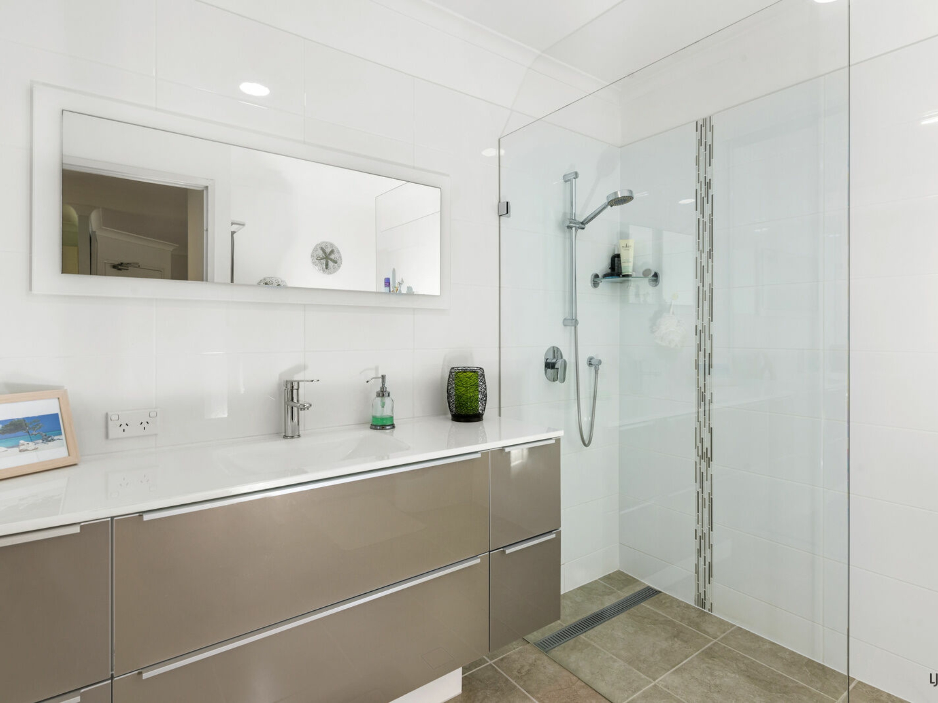 62/15 Santa Monica Road, MIAMI