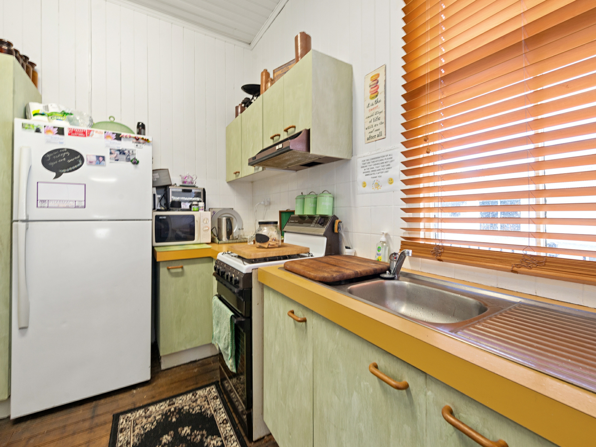 40 Currumbin Creek Road, CURRUMBIN WATERS