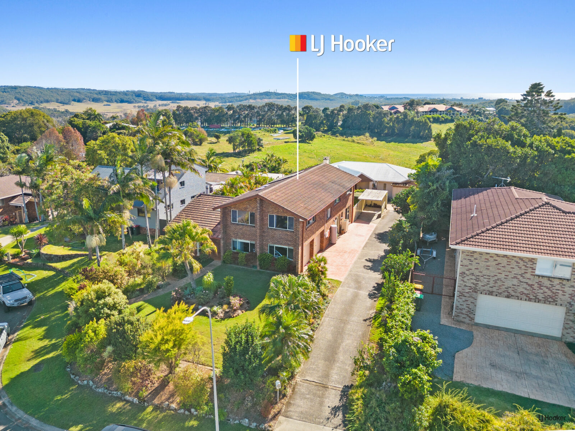 28 Warringa Drive, BILAMBIL HEIGHTS