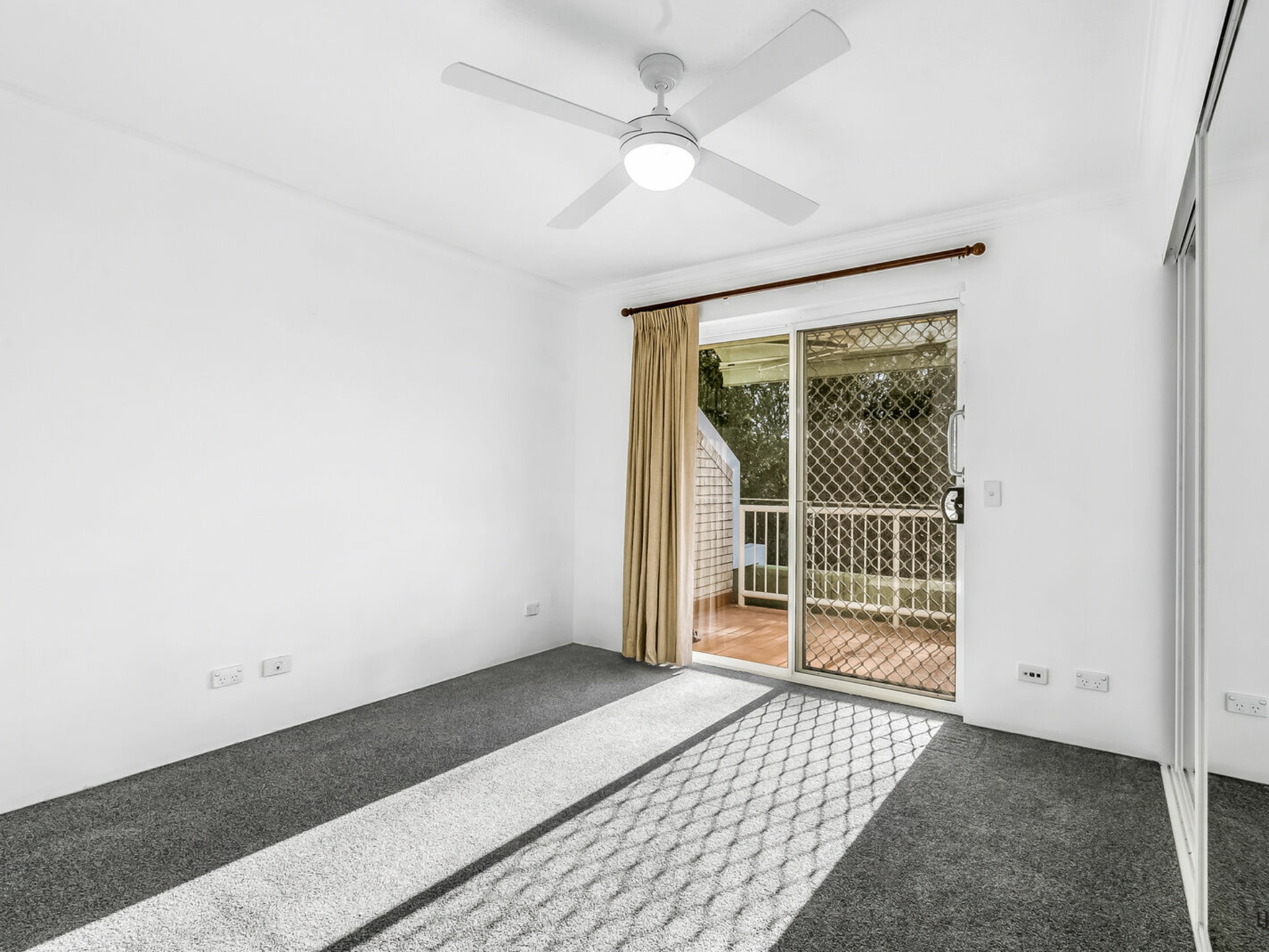7/29-31A Dixon Street, COOLANGATTA