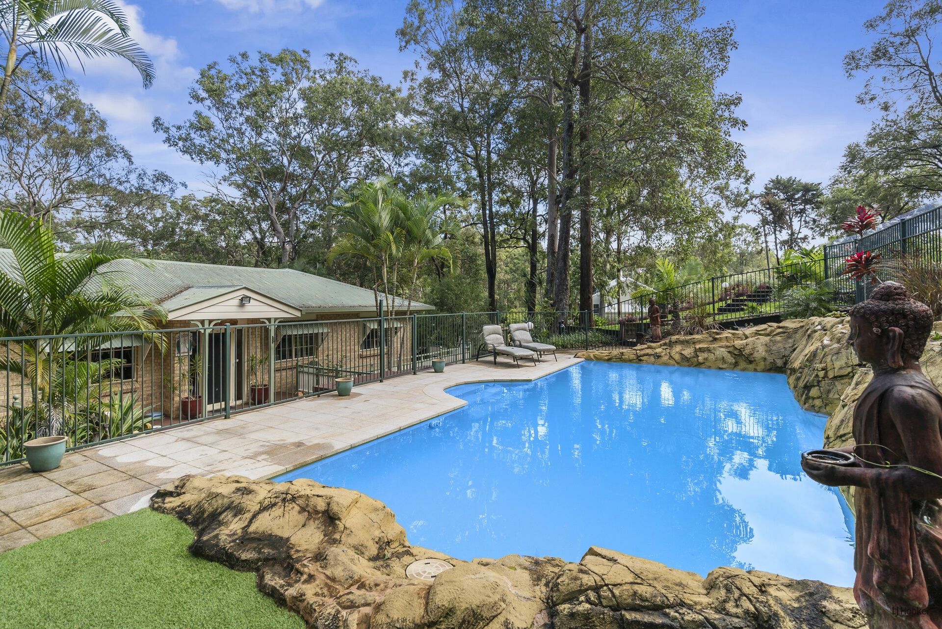 8 Raleigh Terrace Currumbin Waters QLD