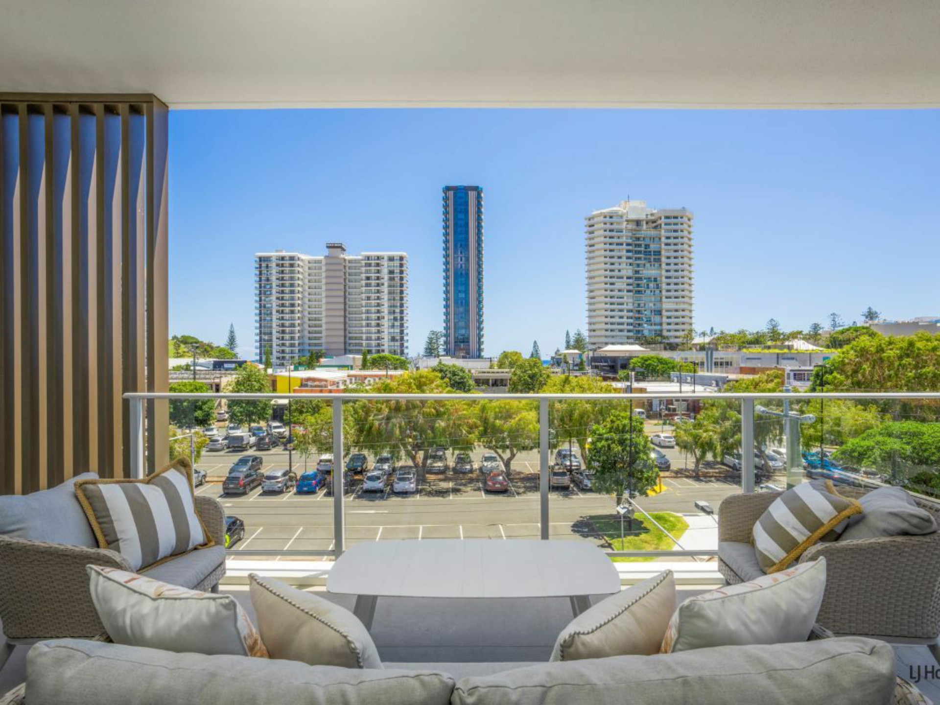22/15 Dutton Street, COOLANGATTA