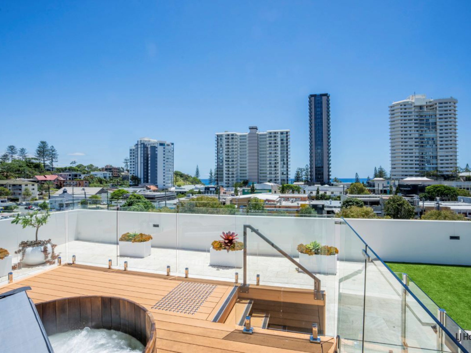22/15 Dutton Street, COOLANGATTA