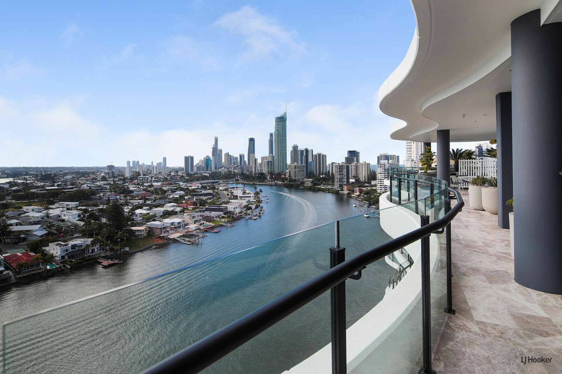 1401/15-17 Cannes Avenue, SURFERS PARADISE