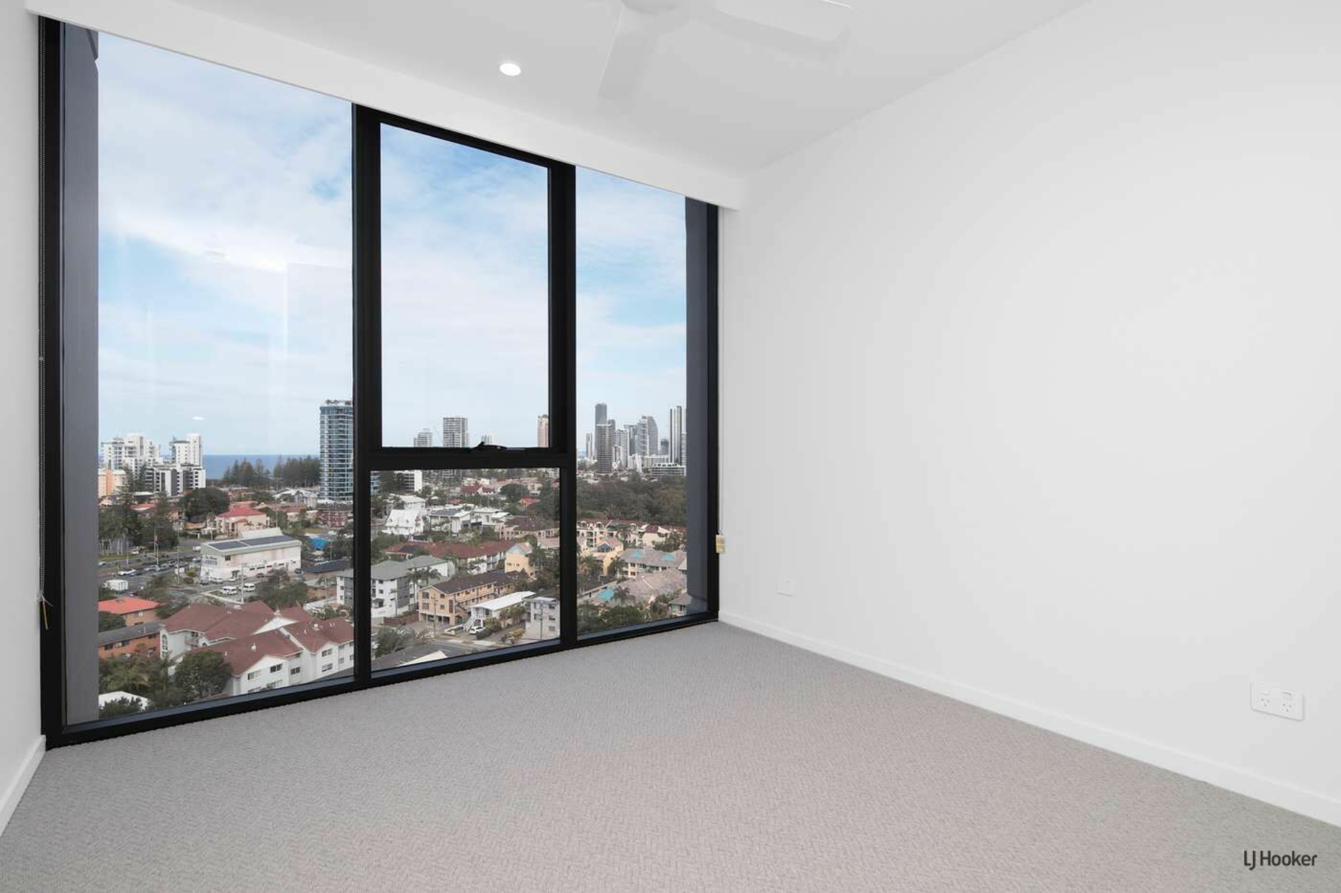 1401/15-17 Cannes Avenue, SURFERS PARADISE