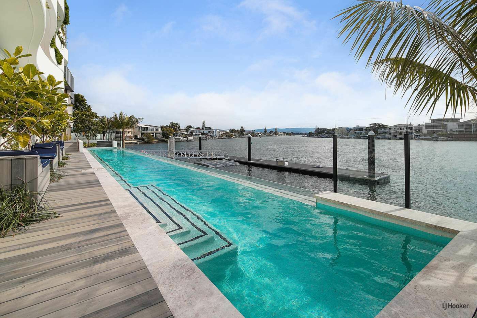 1401/15-17 Cannes Avenue, SURFERS PARADISE
