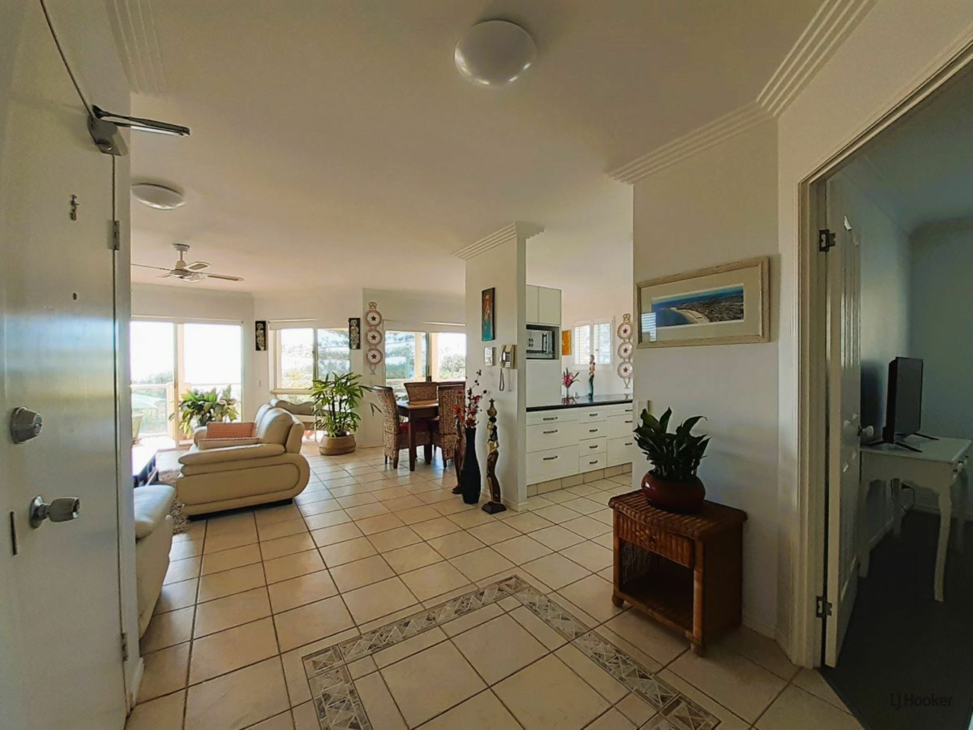 3/10 Pacific Parade, BILINGA