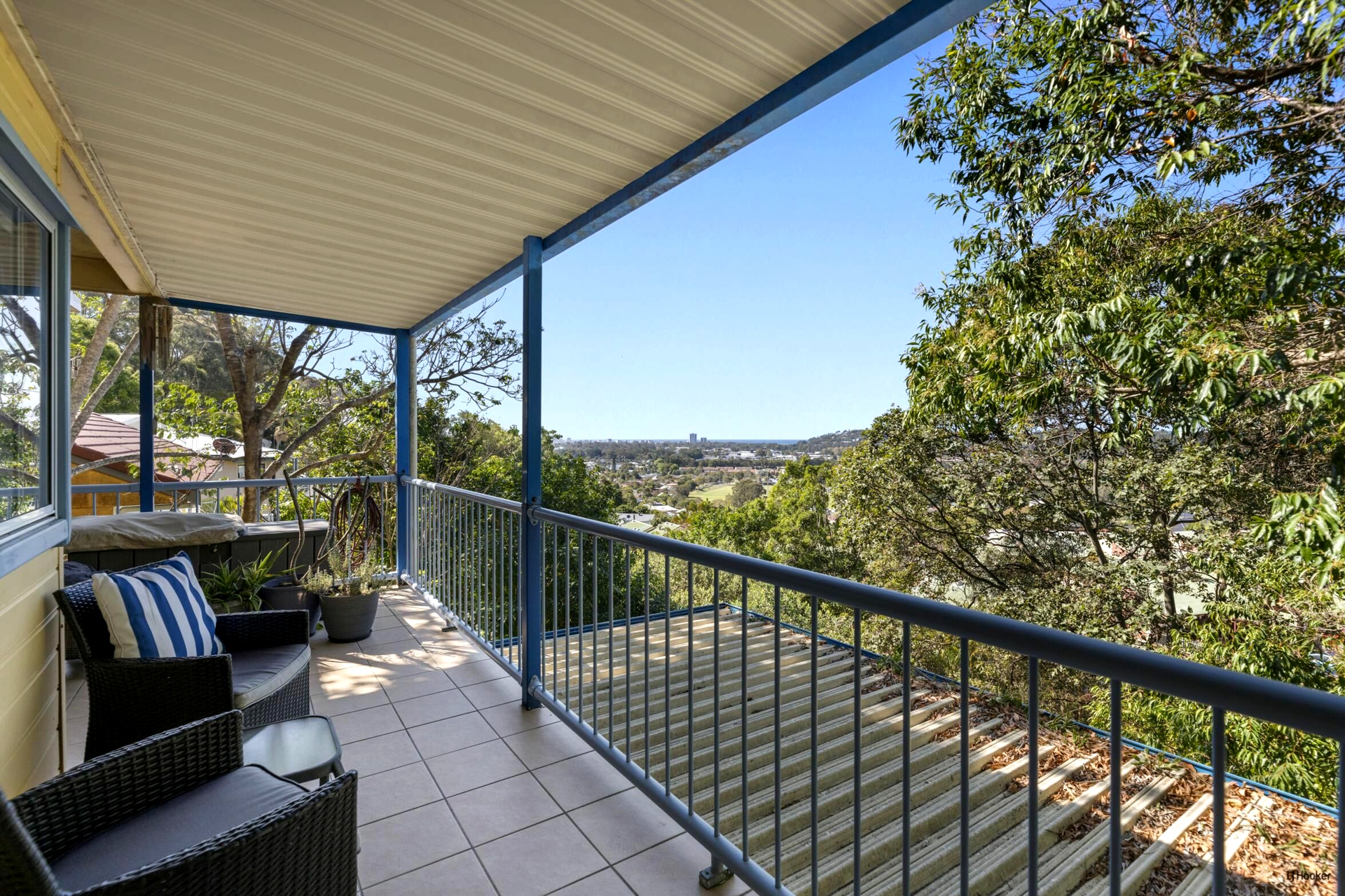 70 Hoffschildt Drive, CURRUMBIN WATERS