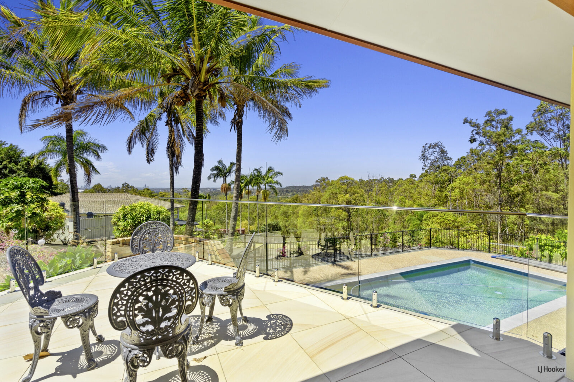 9 Akama Court, MUDGEERABA