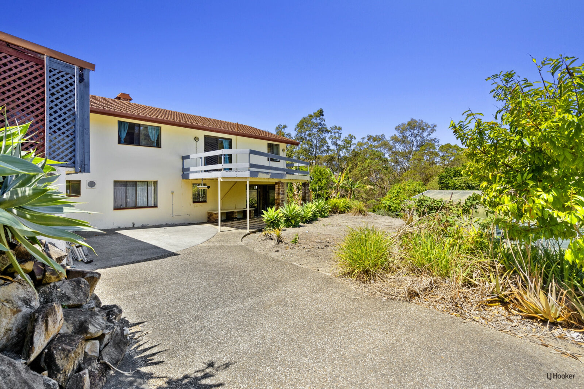 9 Akama Court, MUDGEERABA