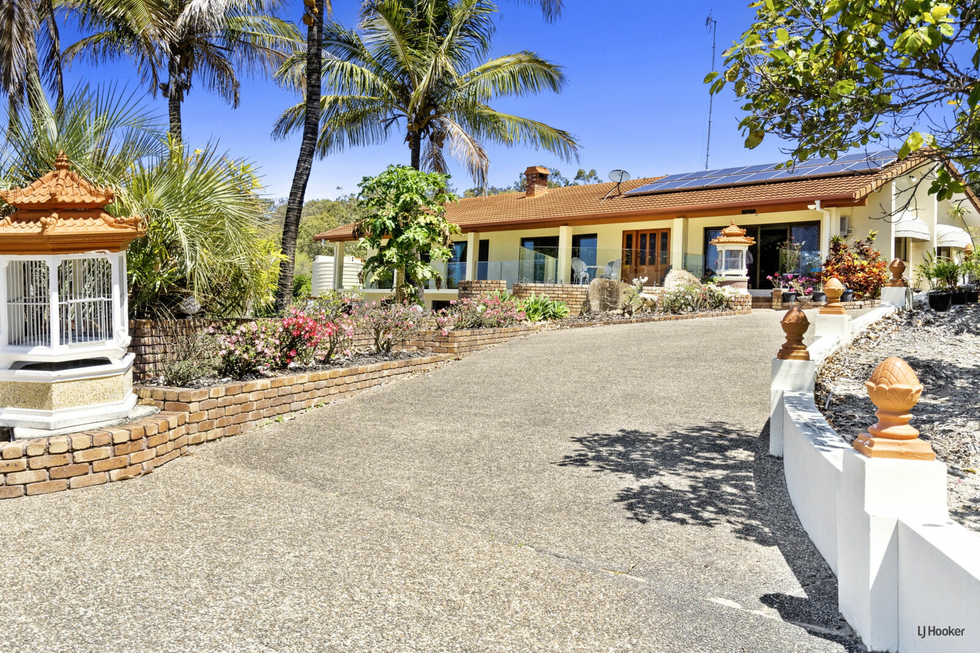 9 Akama Court, MUDGEERABA