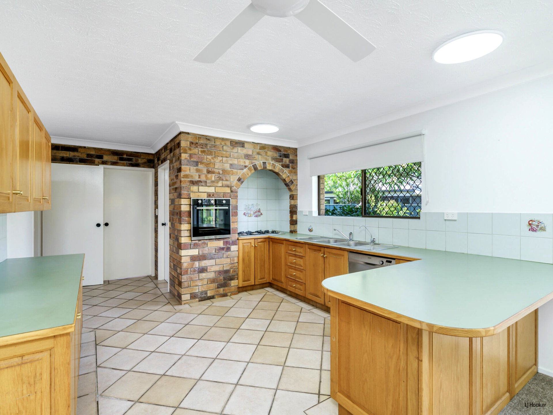 5 Prudhoe Place, CURRUMBIN WATERS