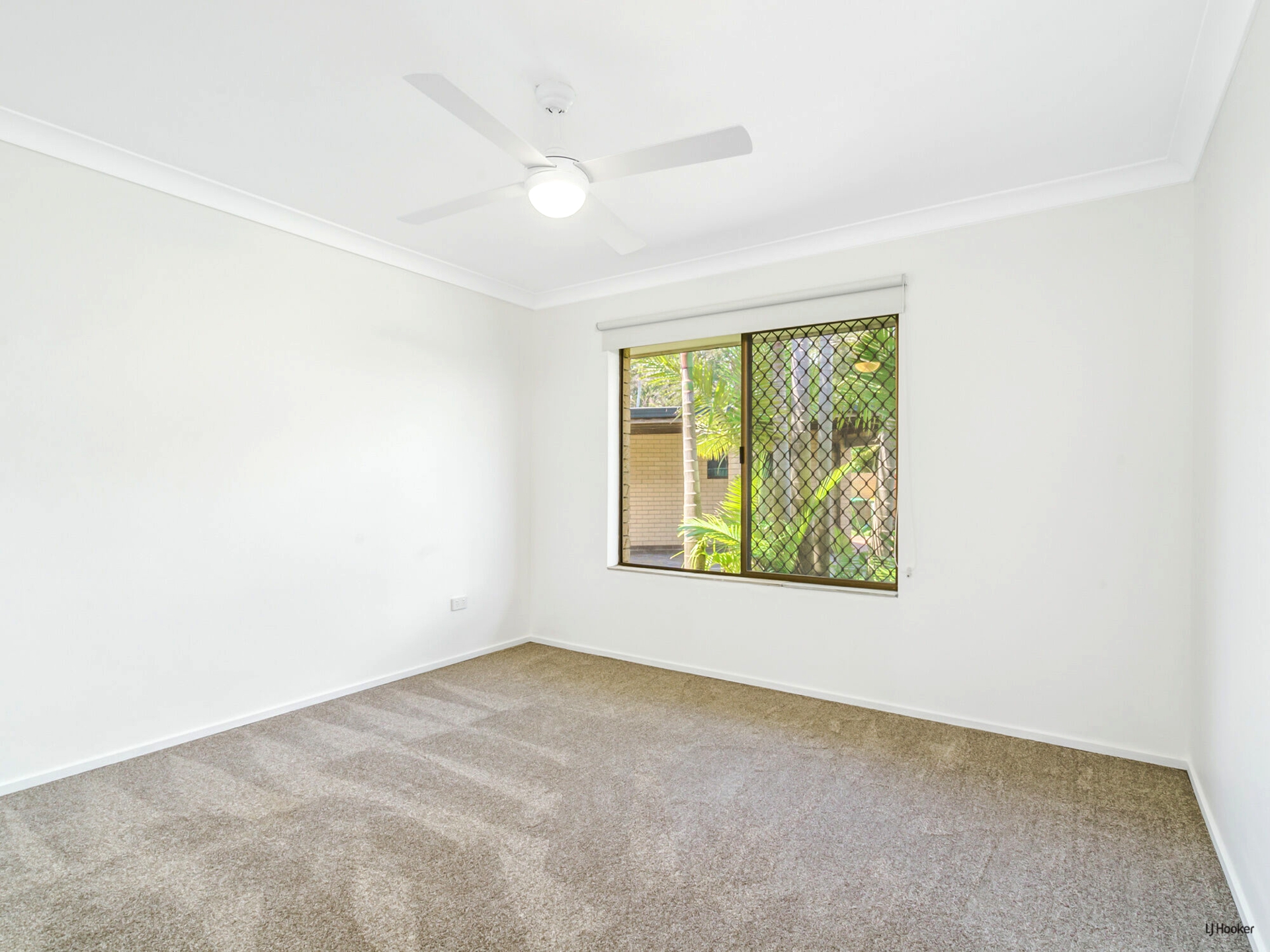 5 Prudhoe Place, CURRUMBIN WATERS