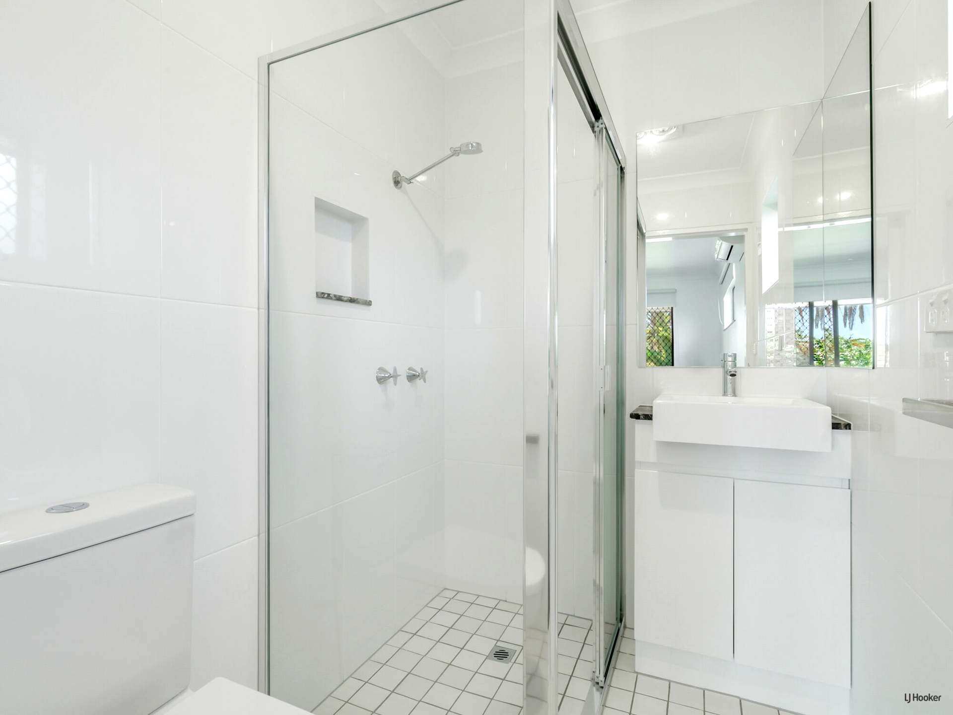 5 Prudhoe Place, CURRUMBIN WATERS