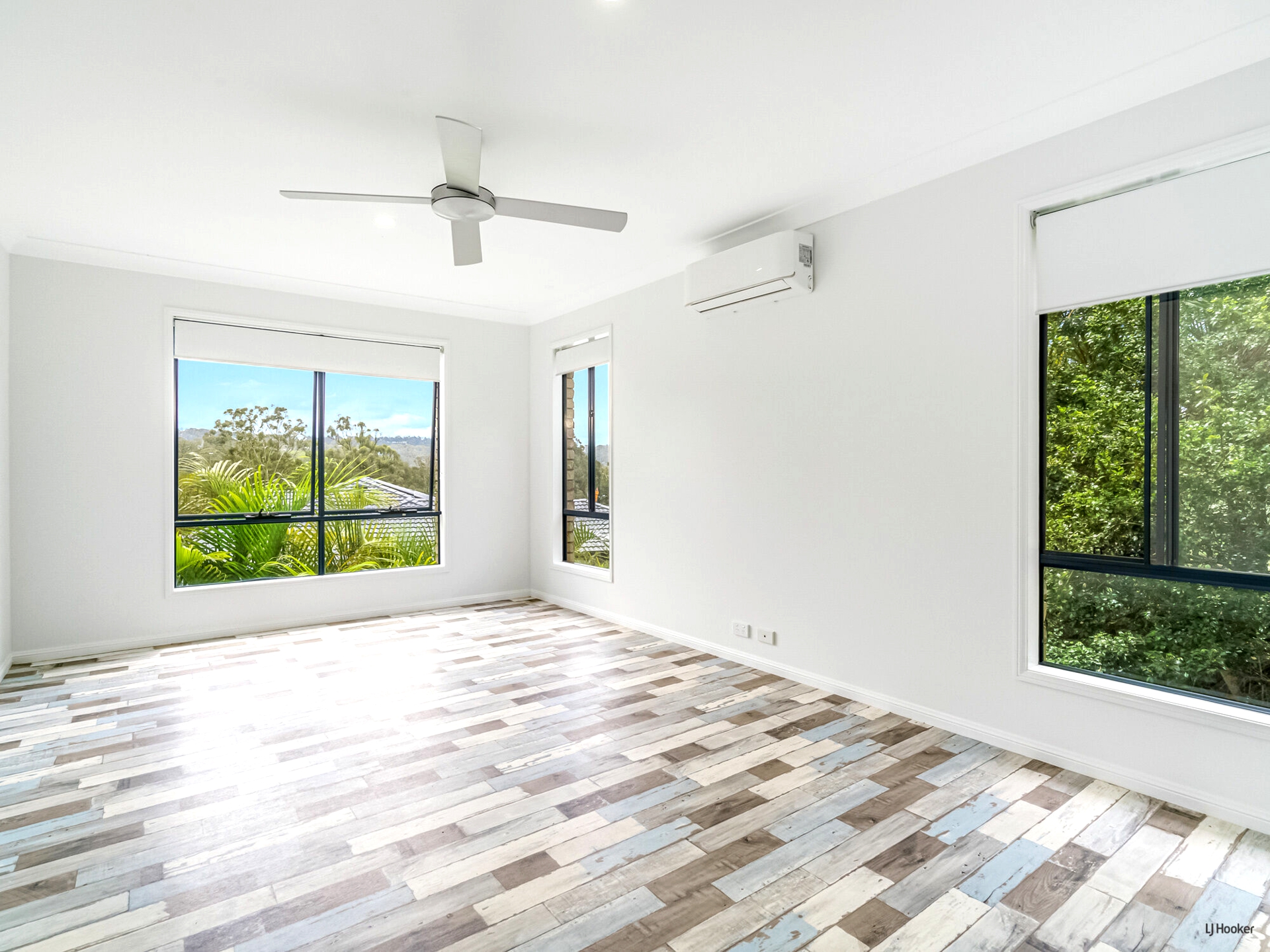 8 Ajax Court, CURRUMBIN WATERS