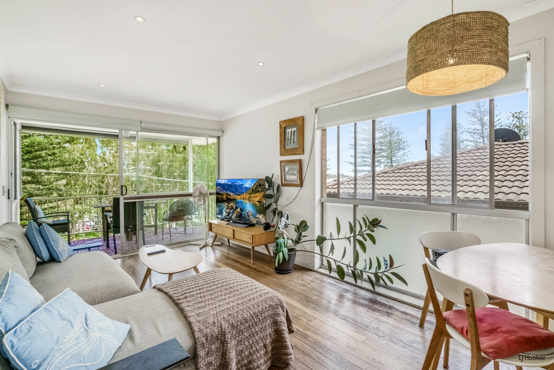 2/51 Hayle Street, BURLEIGH HEADS