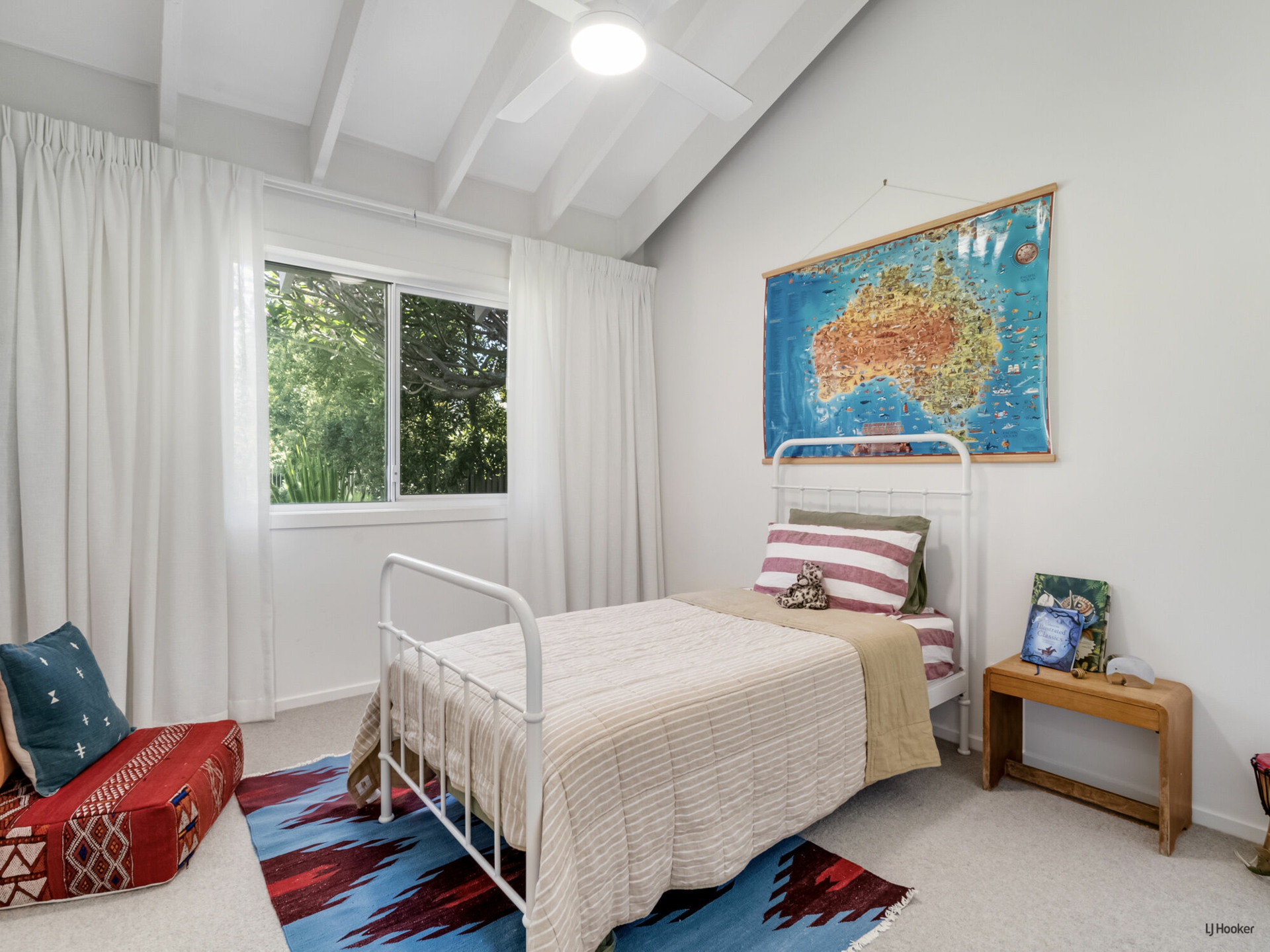 24 Bluejay Street, BURLEIGH WATERS