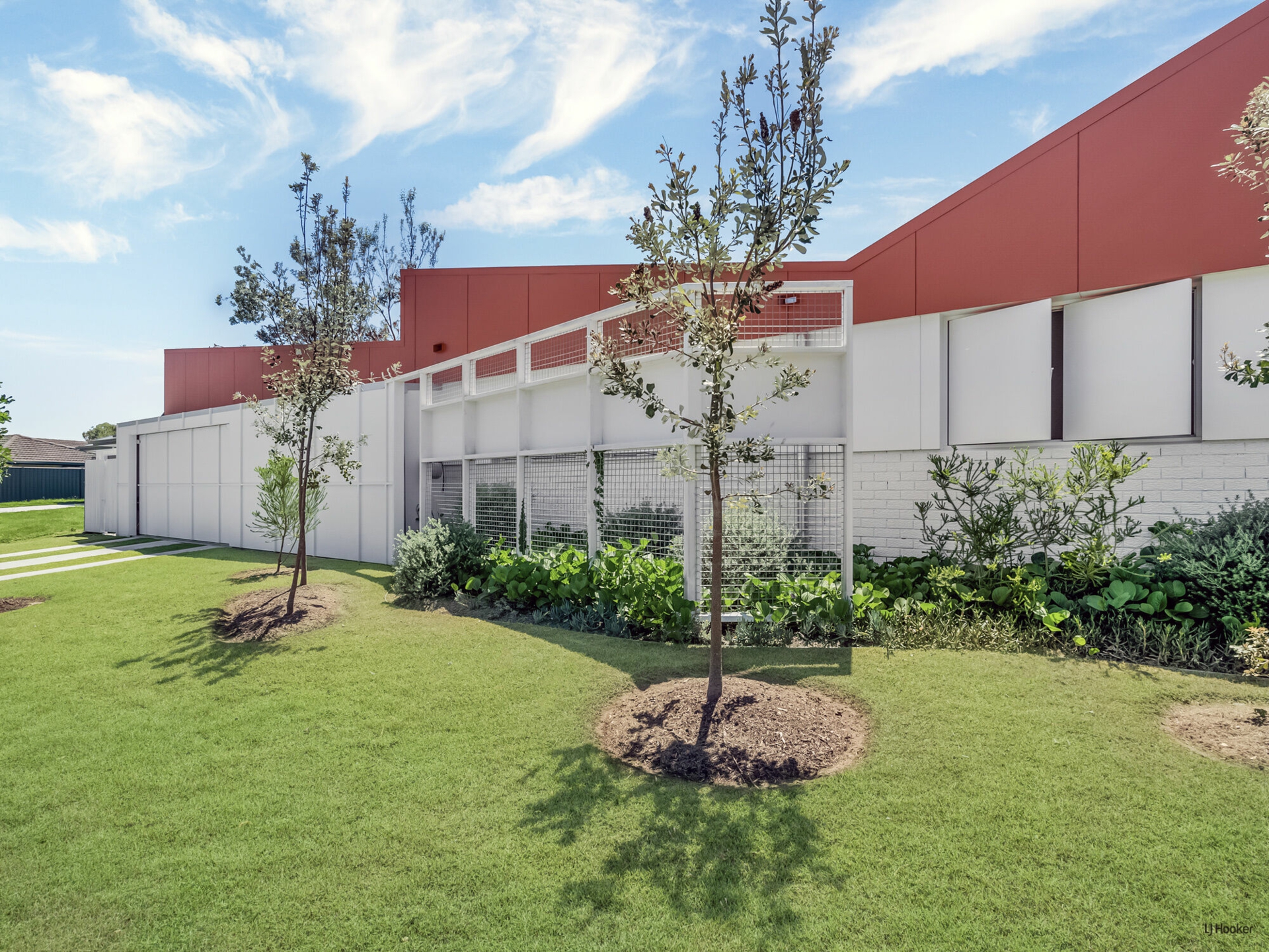 24 Bluejay Street, BURLEIGH WATERS