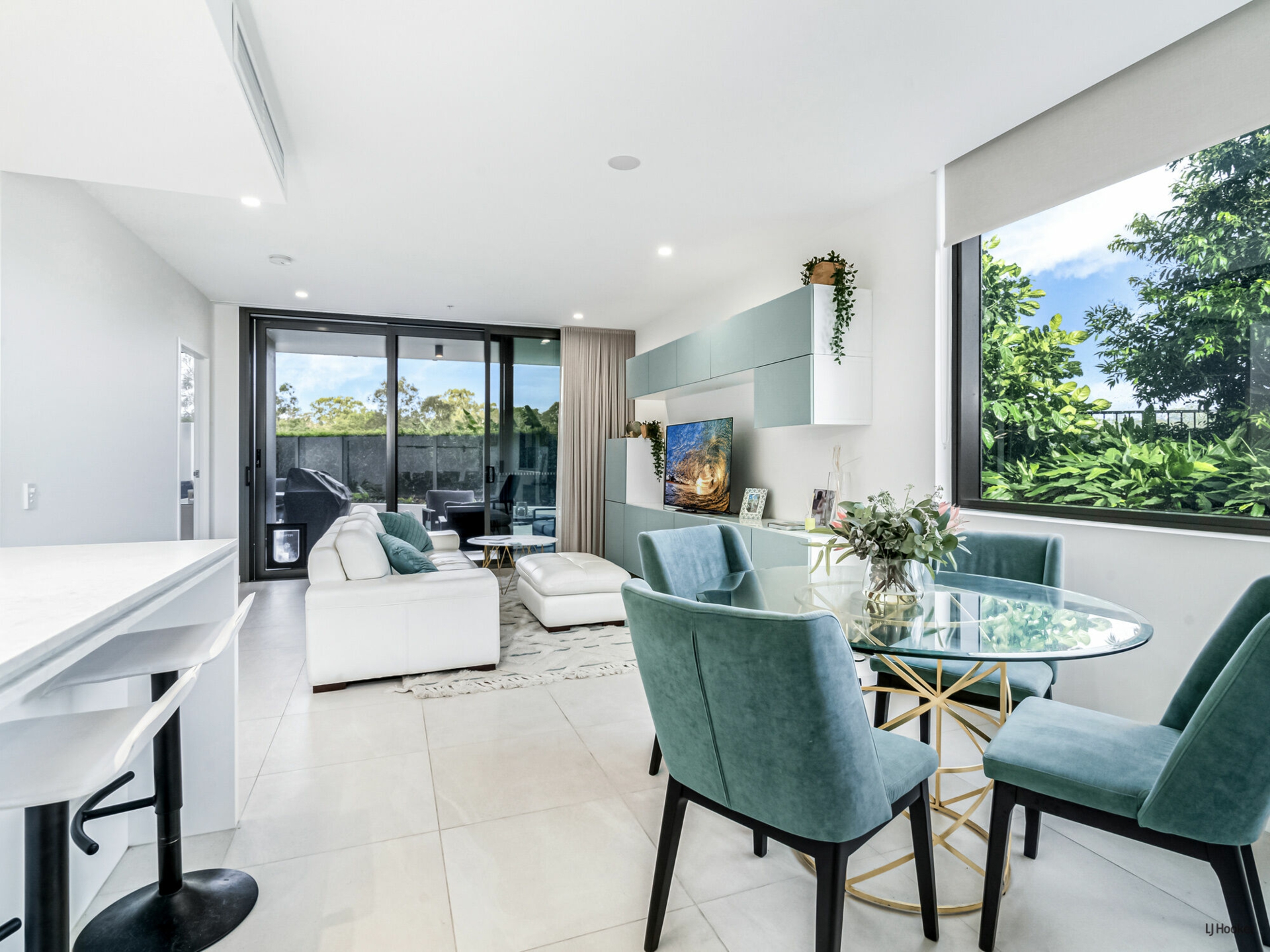 4/20 Executive Drive, BURLEIGH WATERS