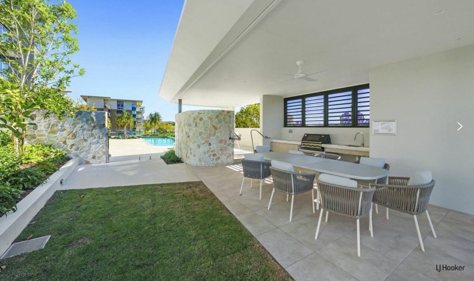 4/20 Executive Drive, BURLEIGH WATERS