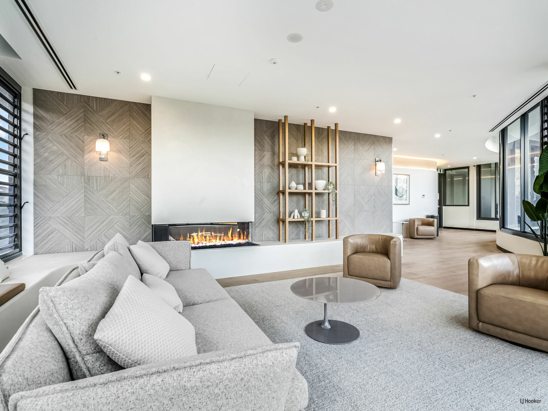 4/20 Executive Drive, BURLEIGH WATERS