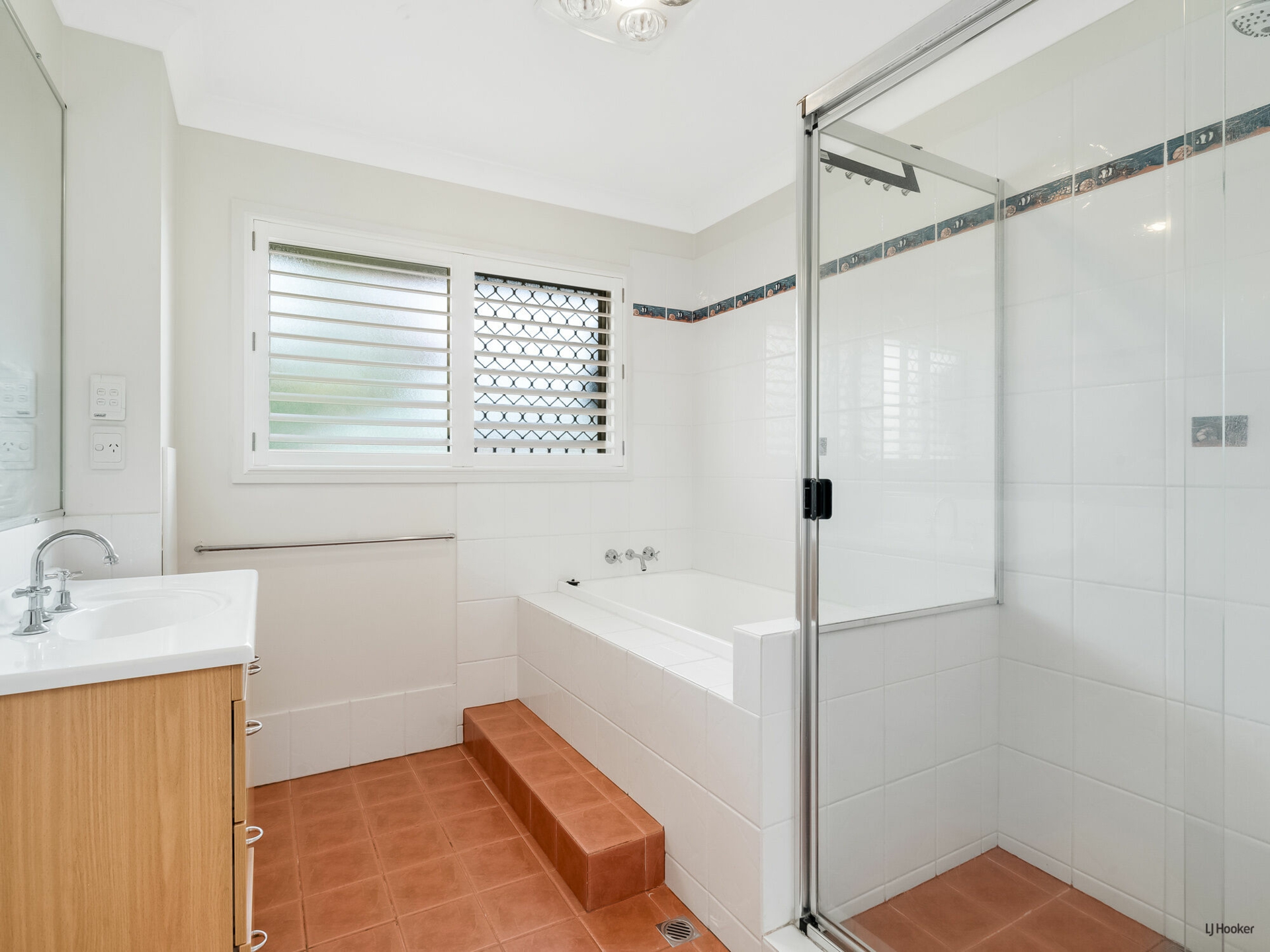 3/10 Wade Street, TUGUN