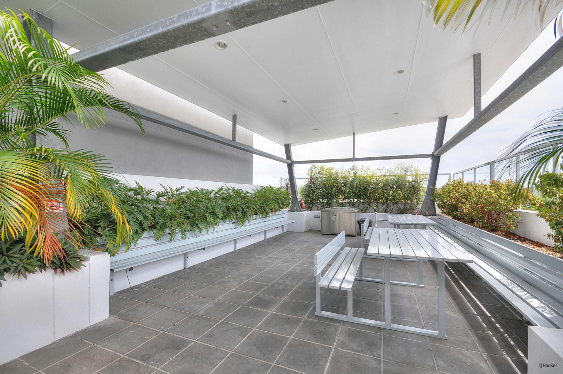 1611/10 Fifth Avenue, PALM BEACH