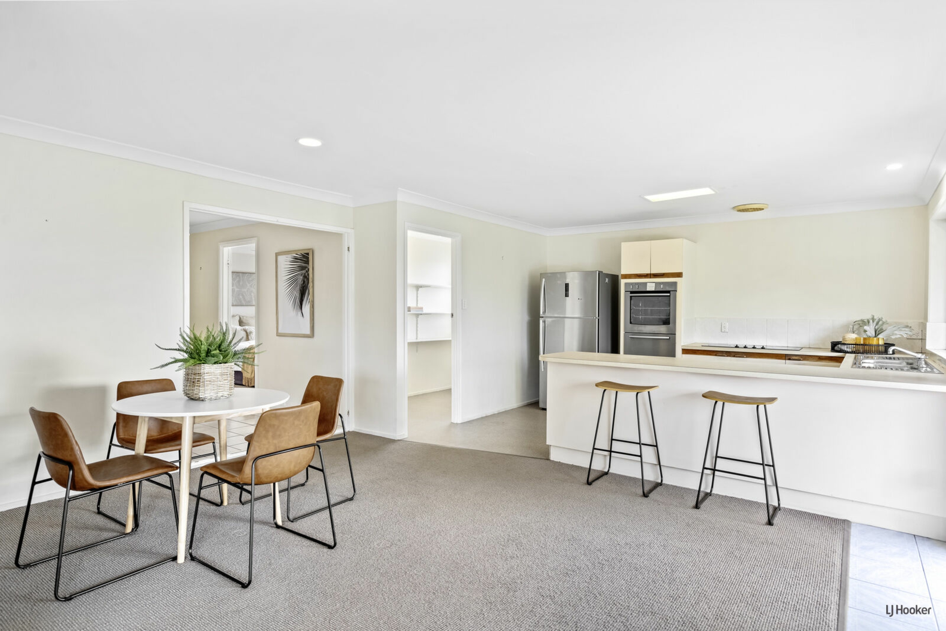 41 Castlecrag Avenue Banora Point NSW House for Sale LJ Hooker