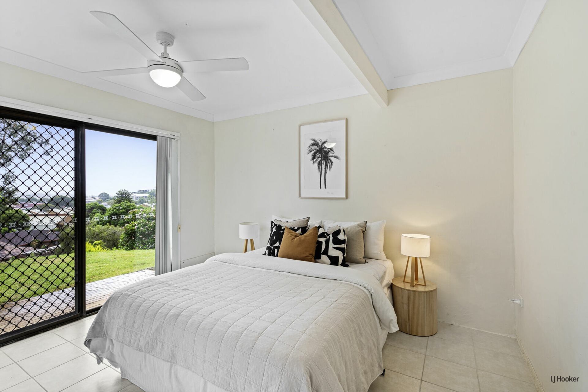 41 Castlecrag Avenue Banora Point NSW House for Sale LJ Hooker