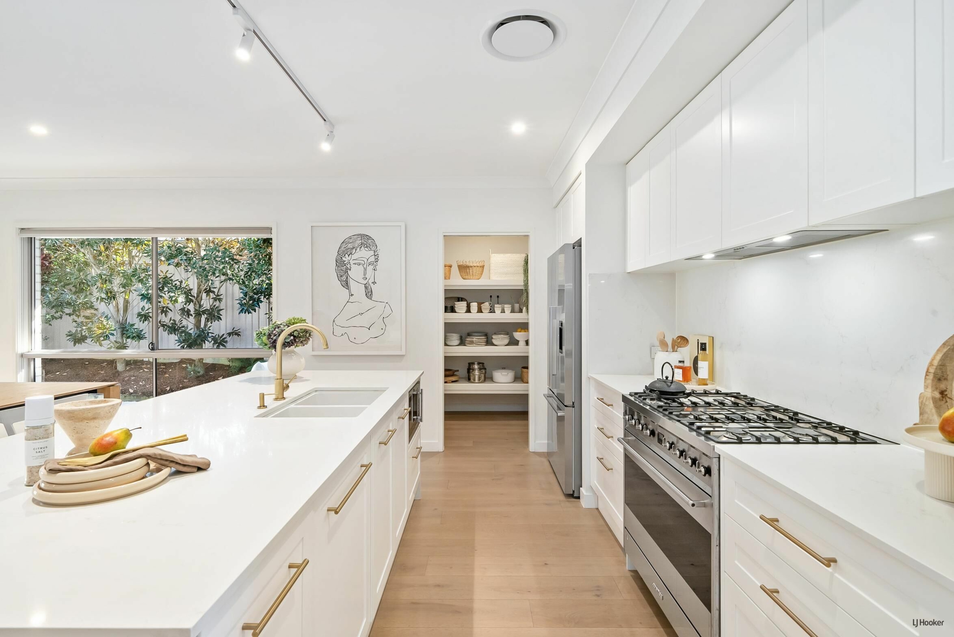32 Sapphire Place, ELANORA