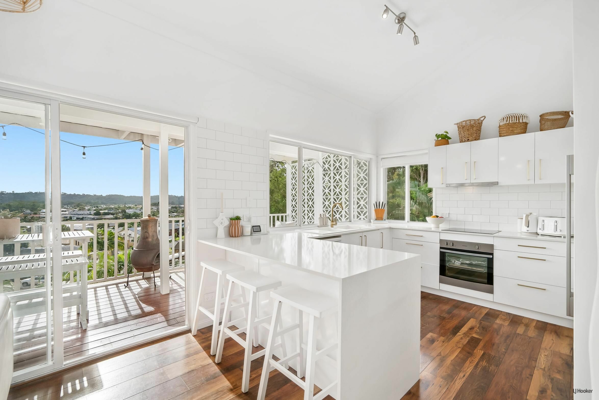 15 Jarrahdale Drive, ELANORA