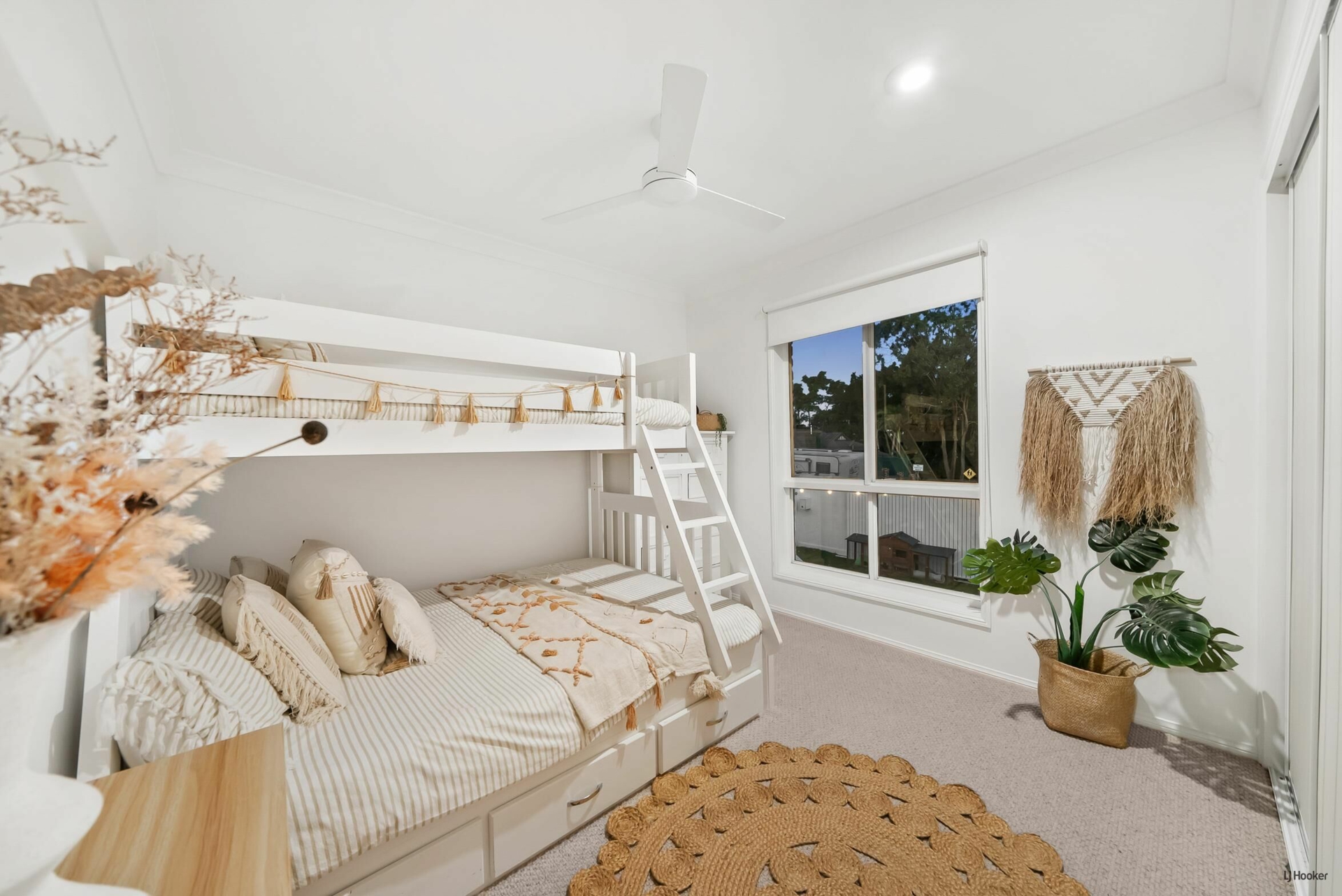 15 Jarrahdale Drive, ELANORA