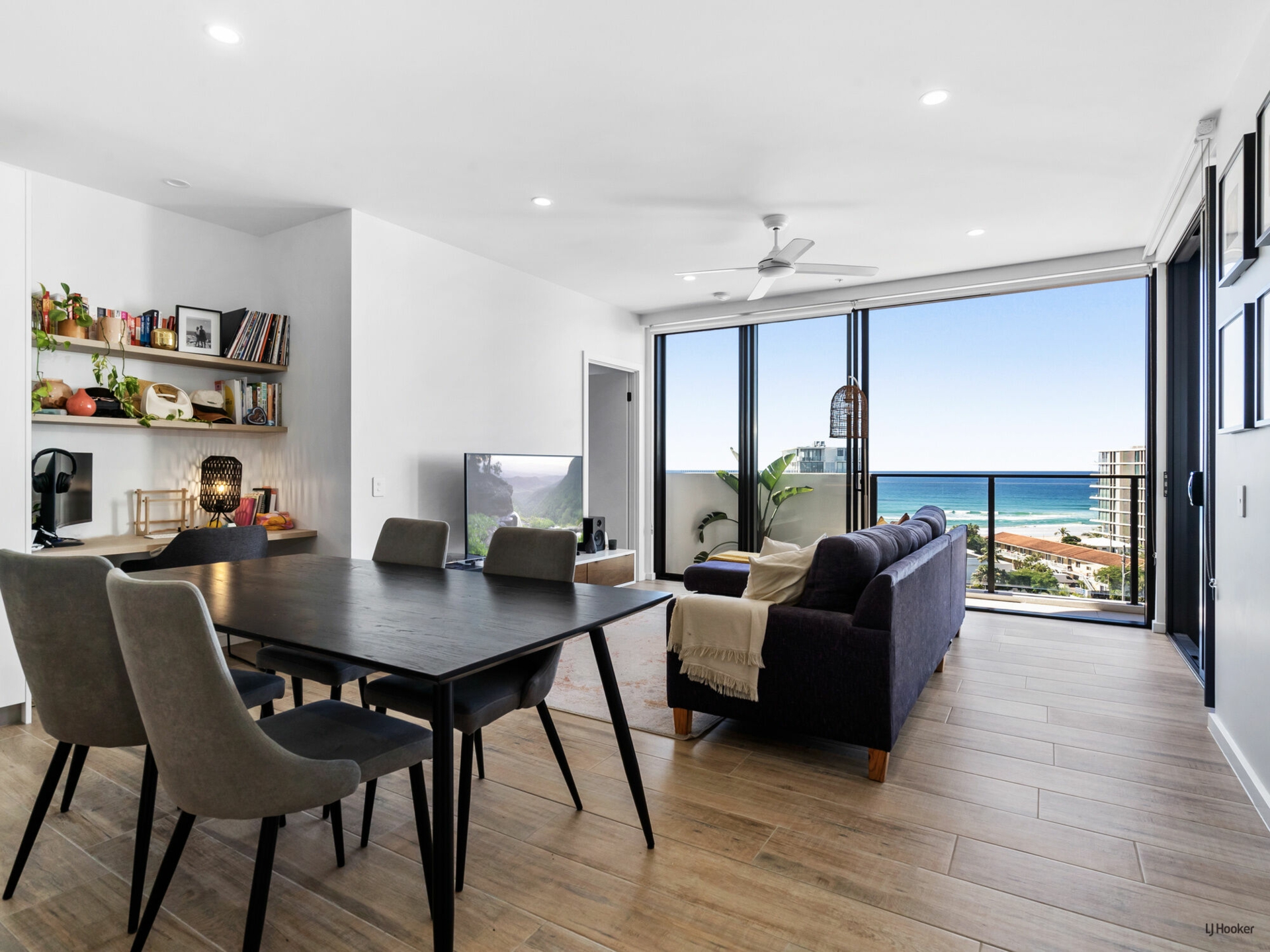 902/2 Mawarra Street, Palm Beach