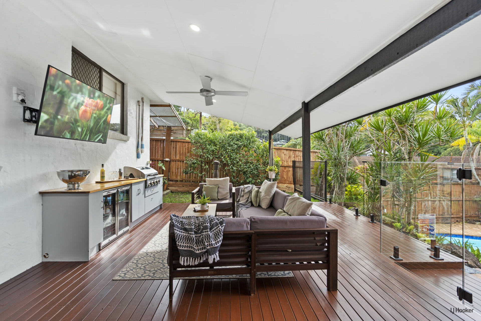 7 Bolgart Court Elanora QLD House for Sale LJ Hooker