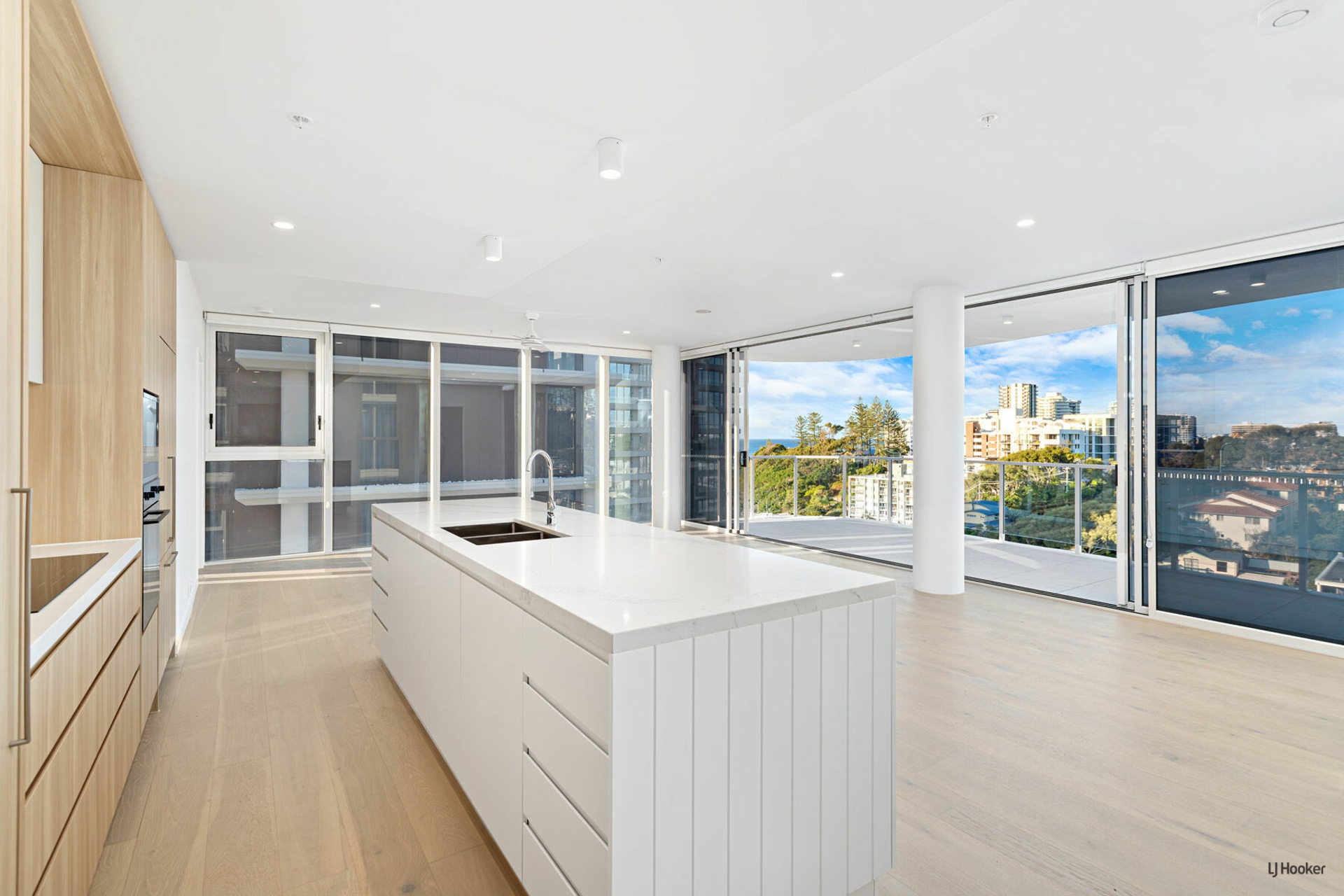 1303/7-11 Miles Street, COOLANGATTA