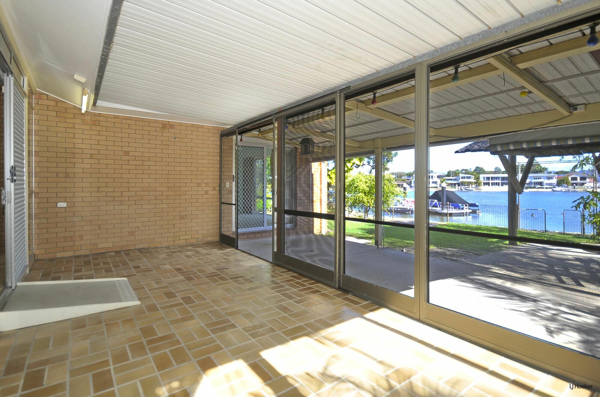 194 Tahiti Avenue, PALM BEACH