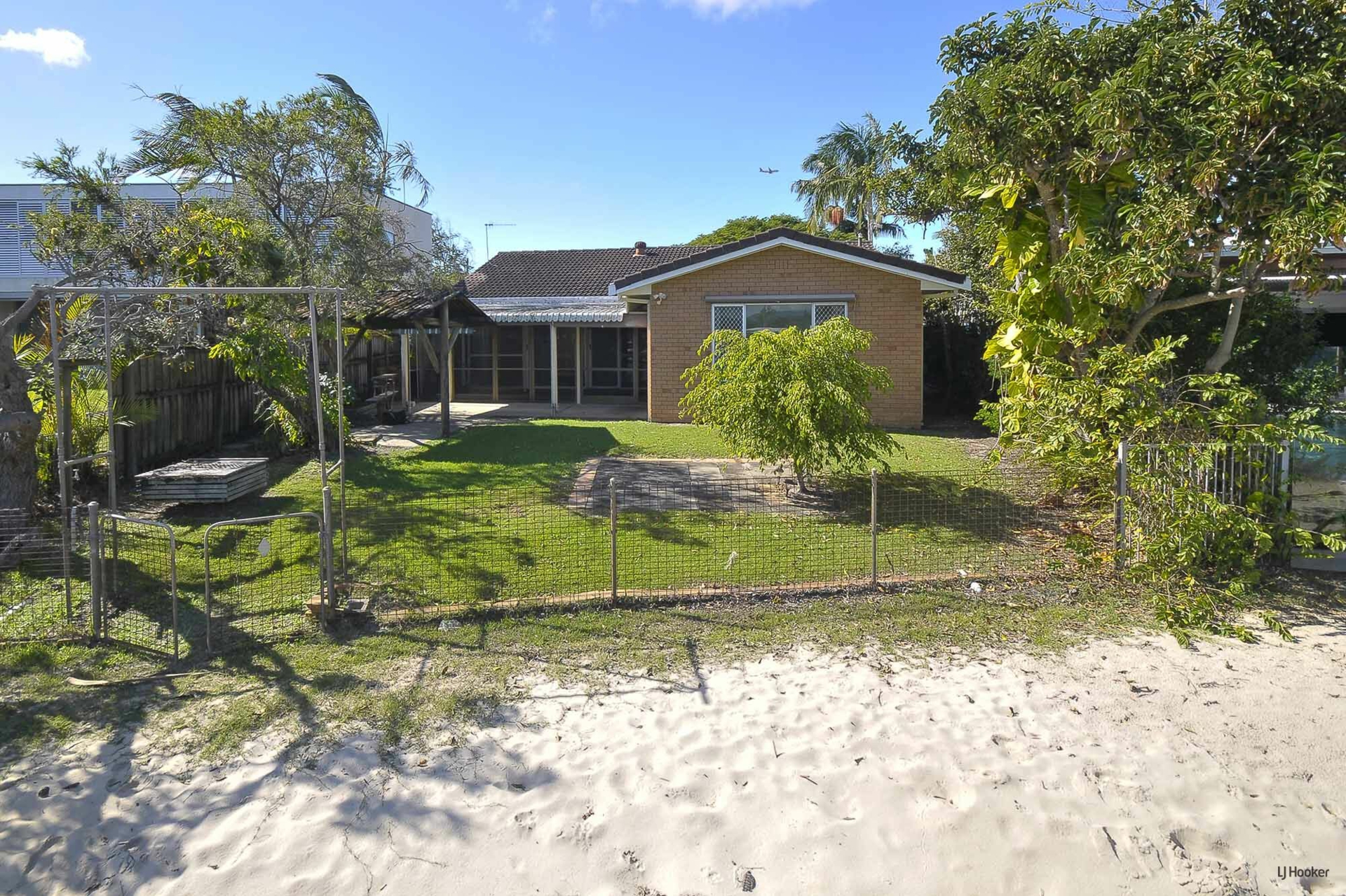 194 Tahiti Avenue, PALM BEACH