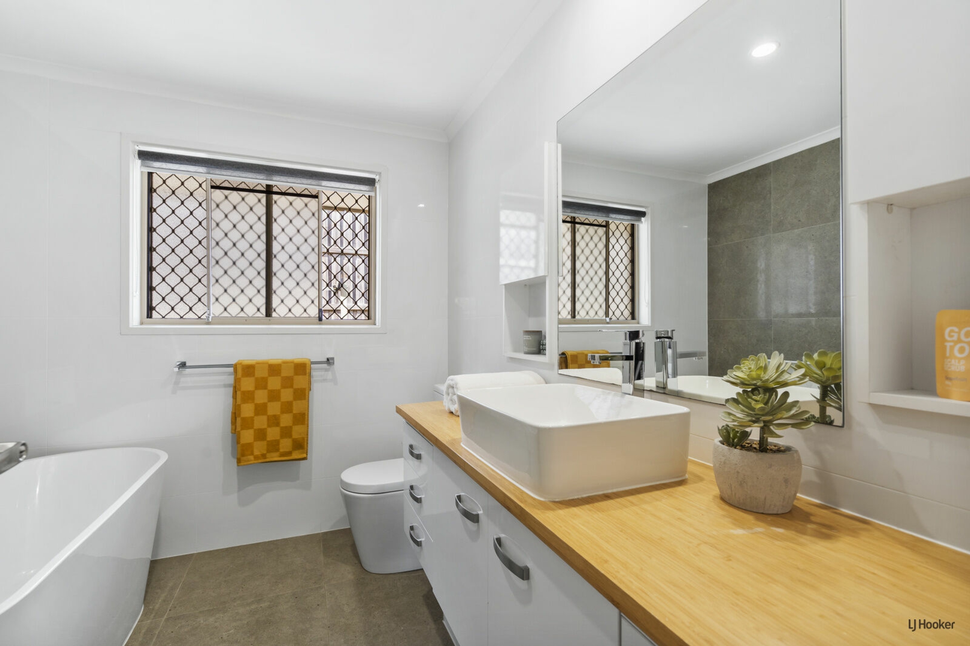 67 Killarney Avenue, ROBINA