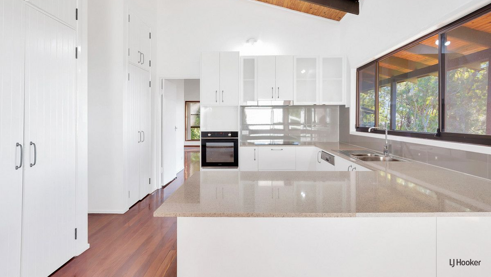 224 Simpsons Road, CURRUMBIN WATERS