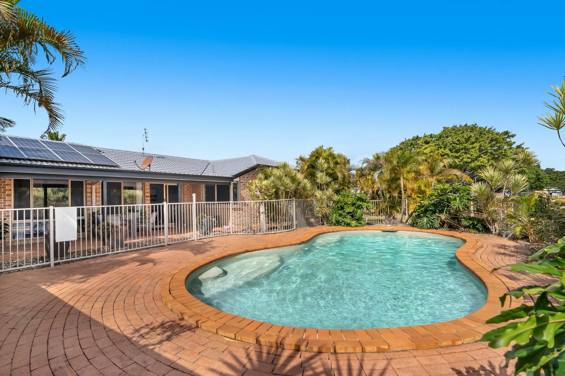 2 Avocado Street, ELANORA