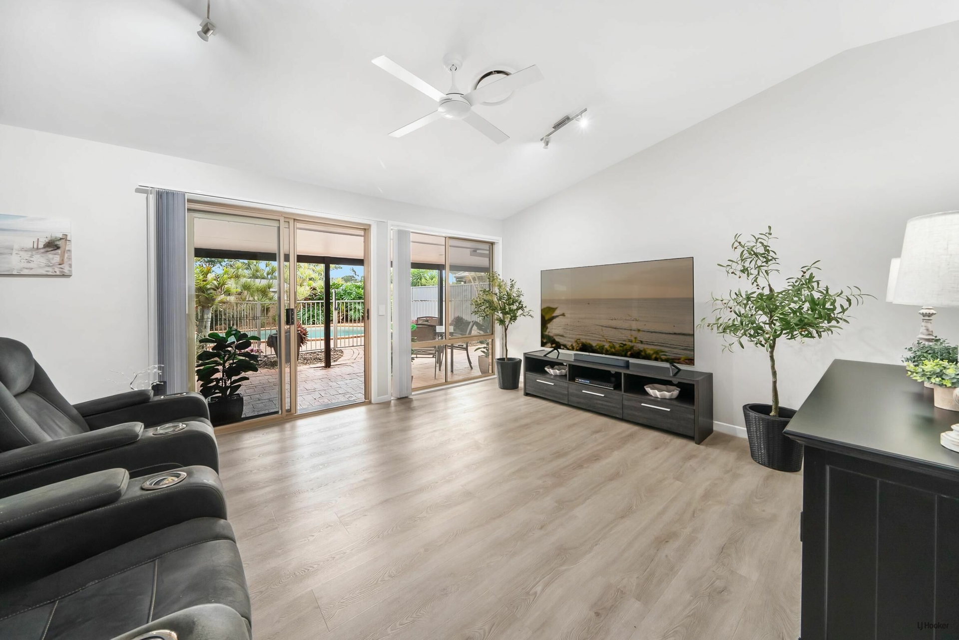 2 Avocado Street, ELANORA