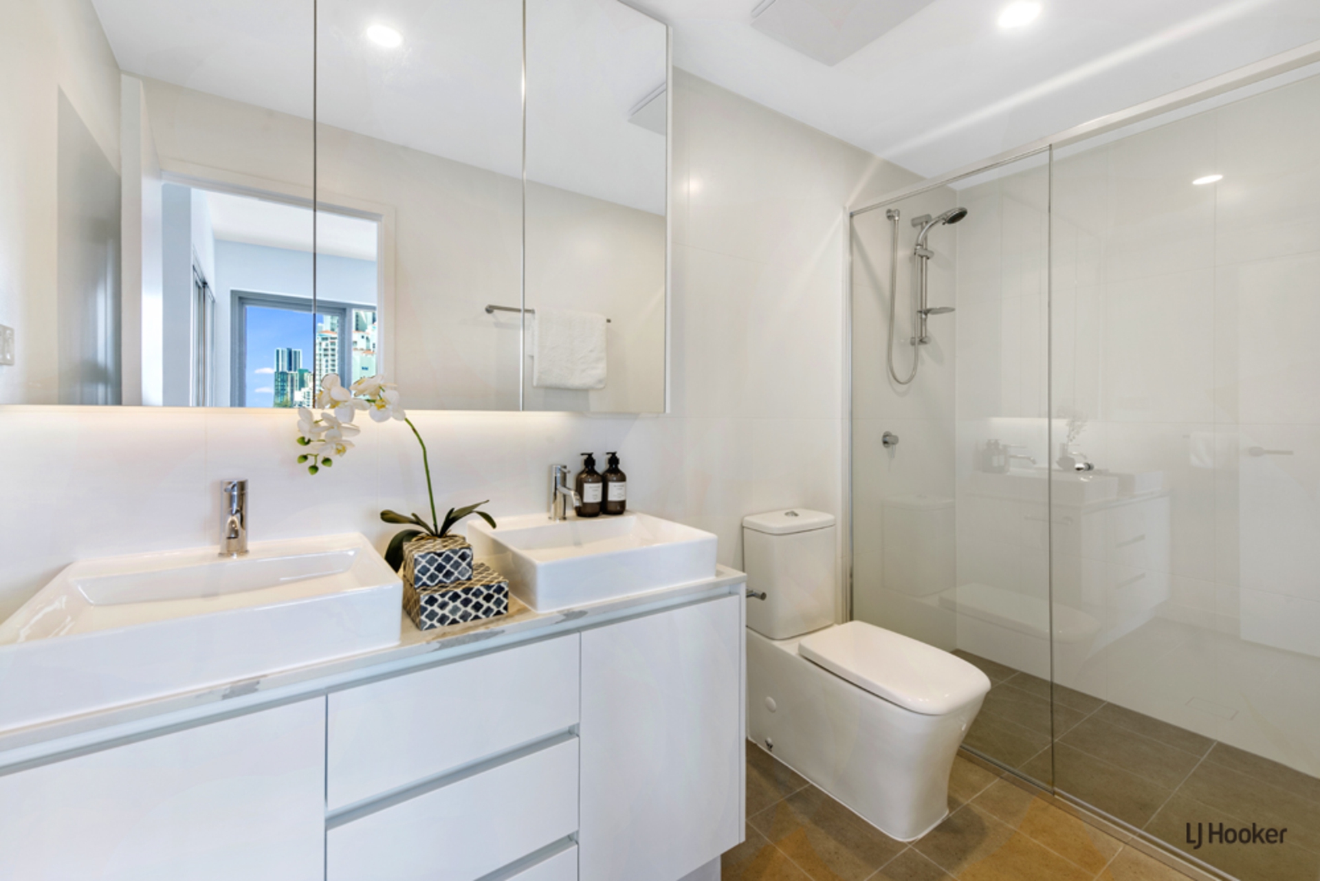 703/51 Peerless Avenue, MERMAID BEACH