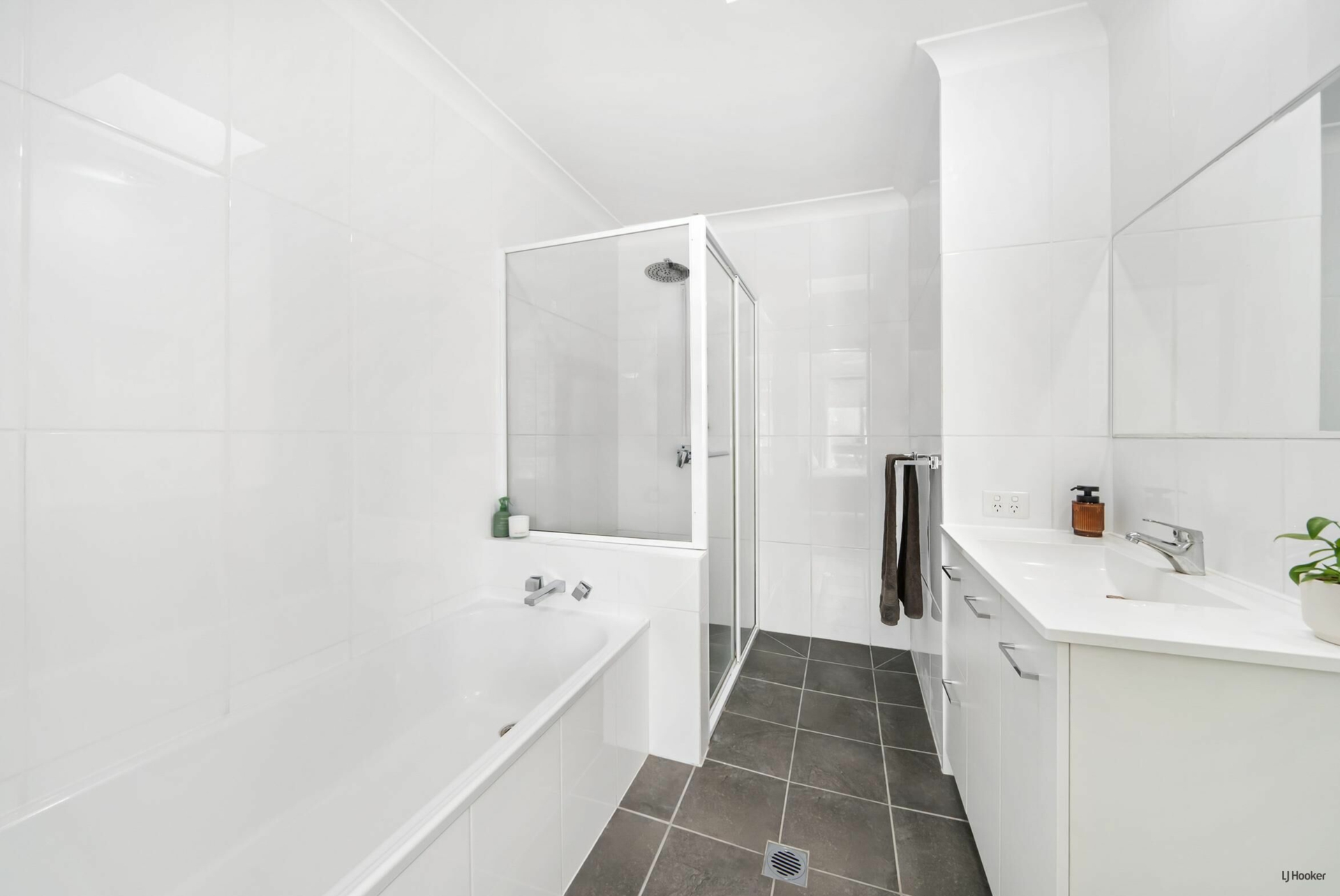 3/16 Wade Street, TUGUN
