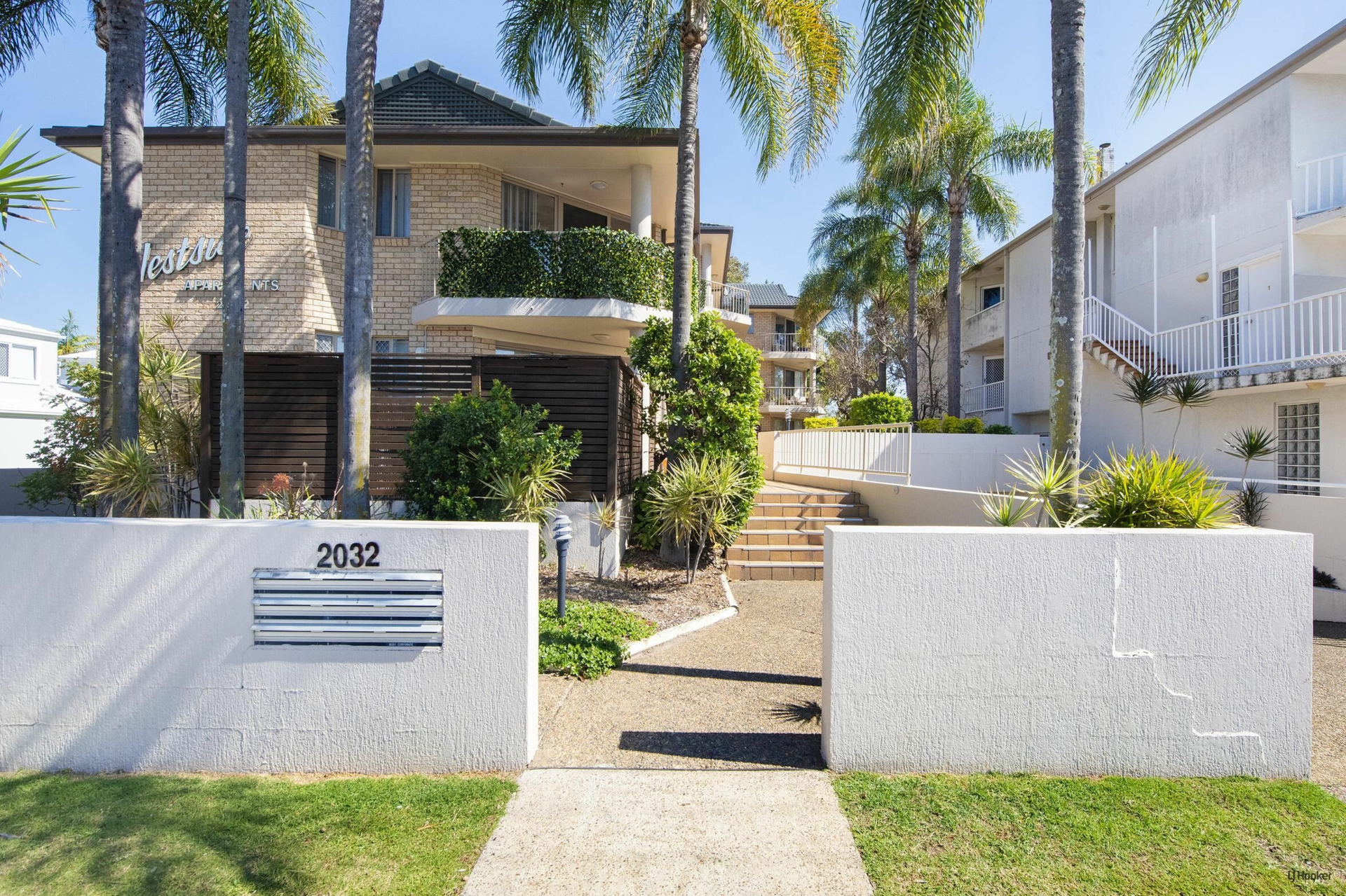 2/2032 Gold Coast Highway, MIAMI