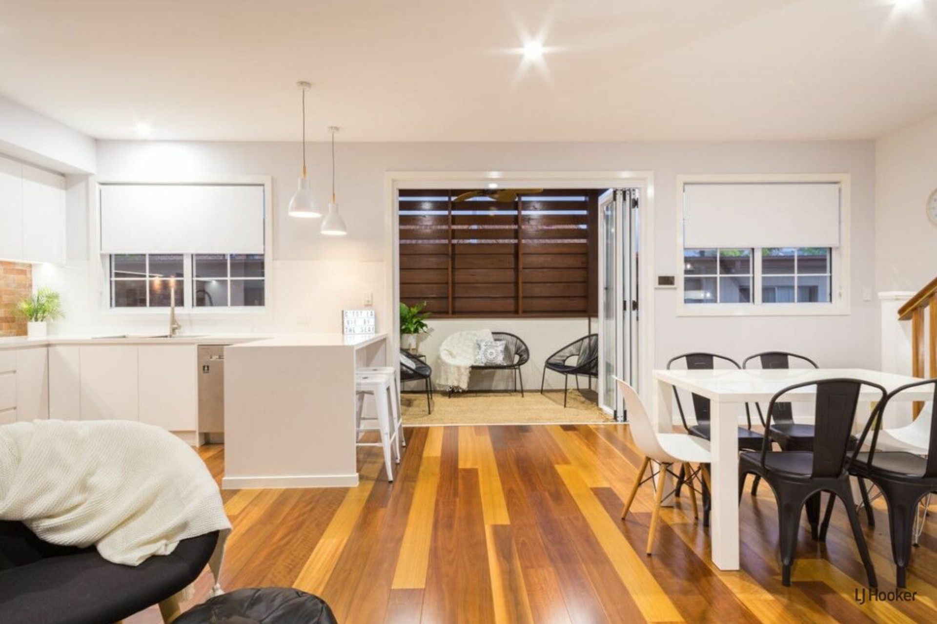 2/27 Burleigh Street, BURLEIGH HEADS