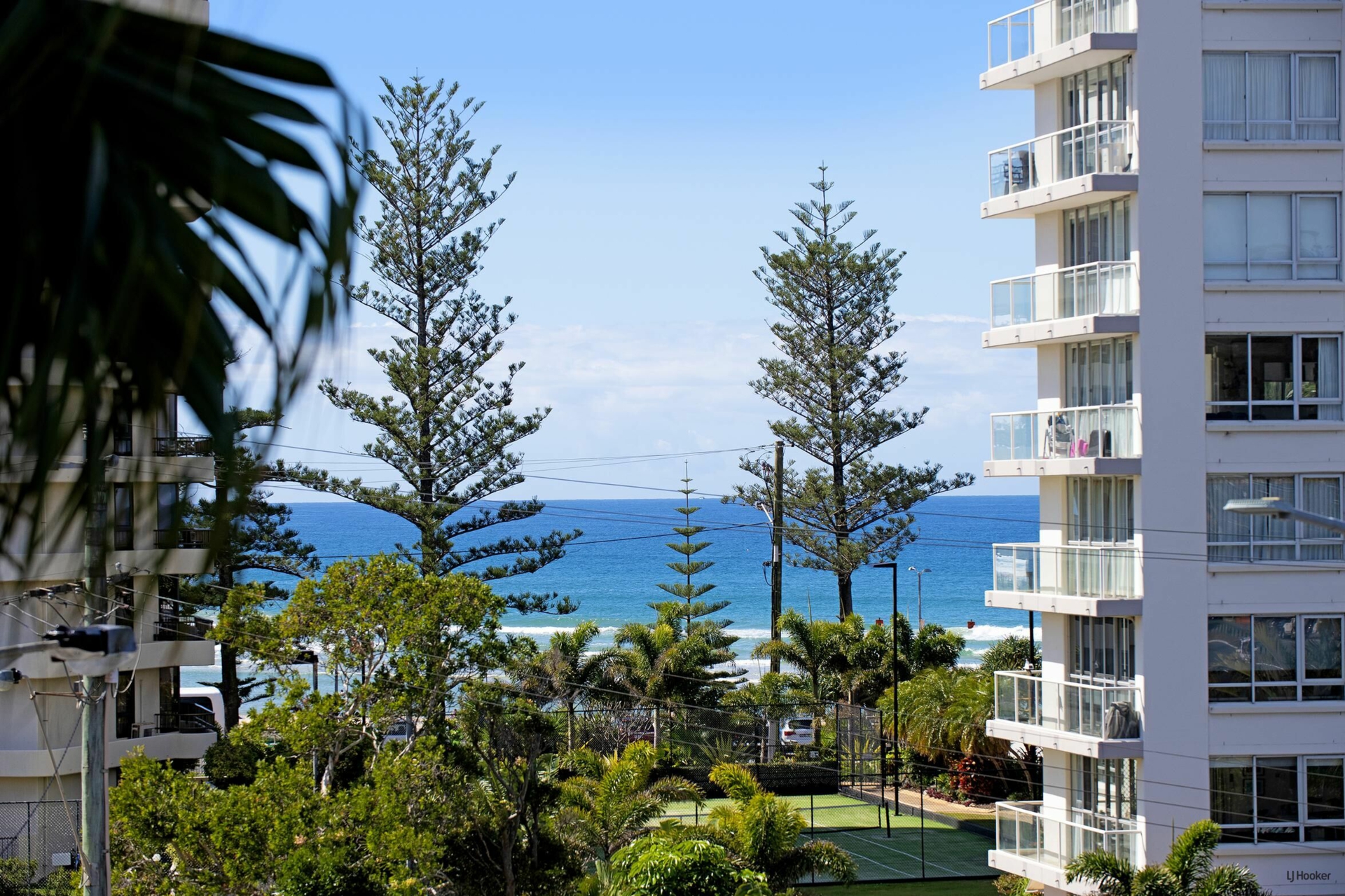 2075/1 Ocean Street, BURLEIGH HEADS