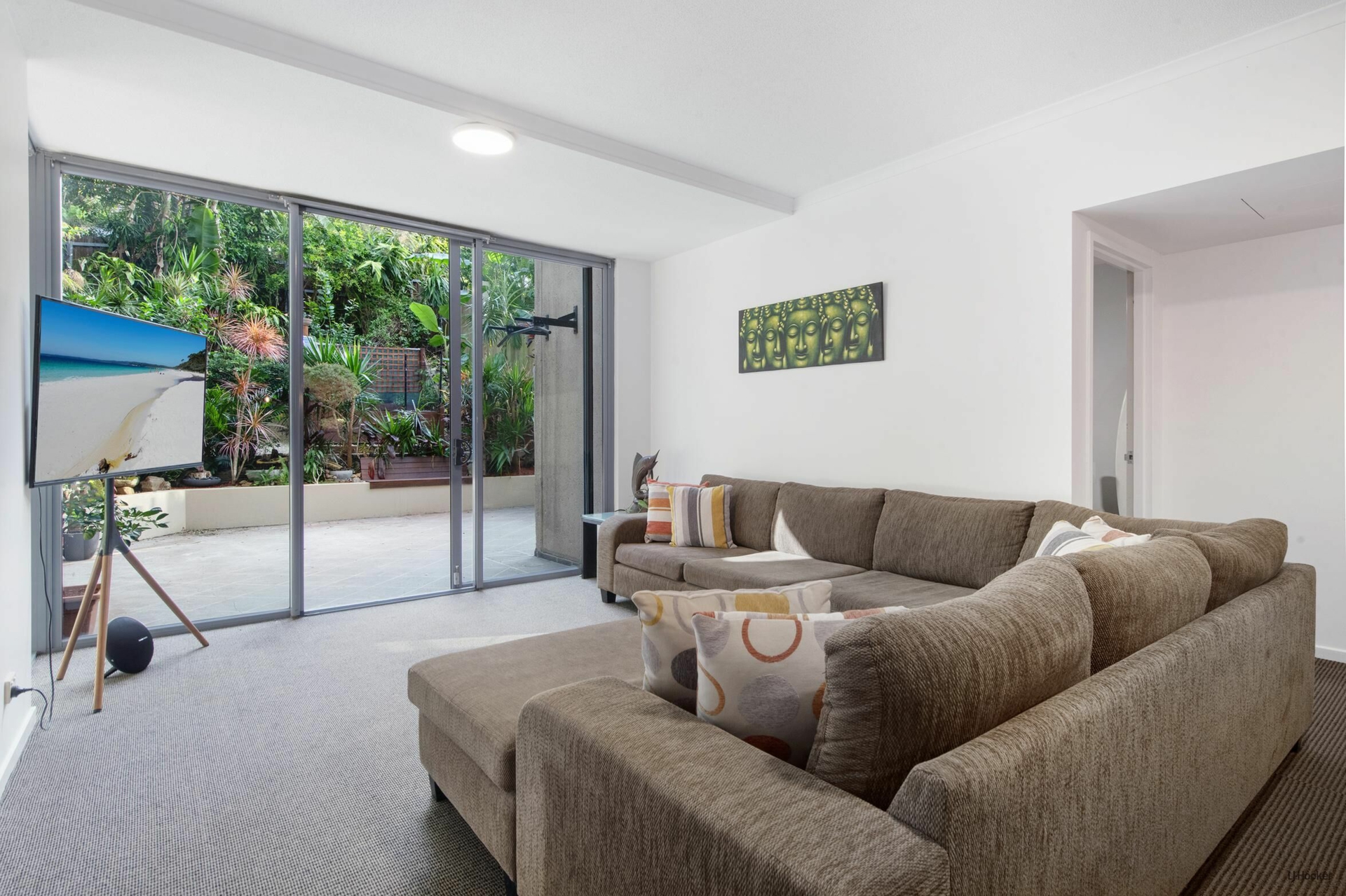 2075/1 Ocean Street, BURLEIGH HEADS