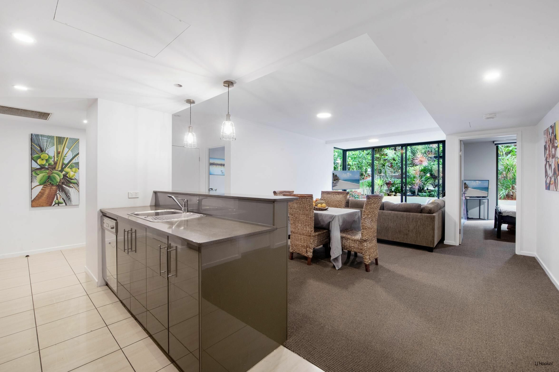 2075/1 Ocean Street, BURLEIGH HEADS
