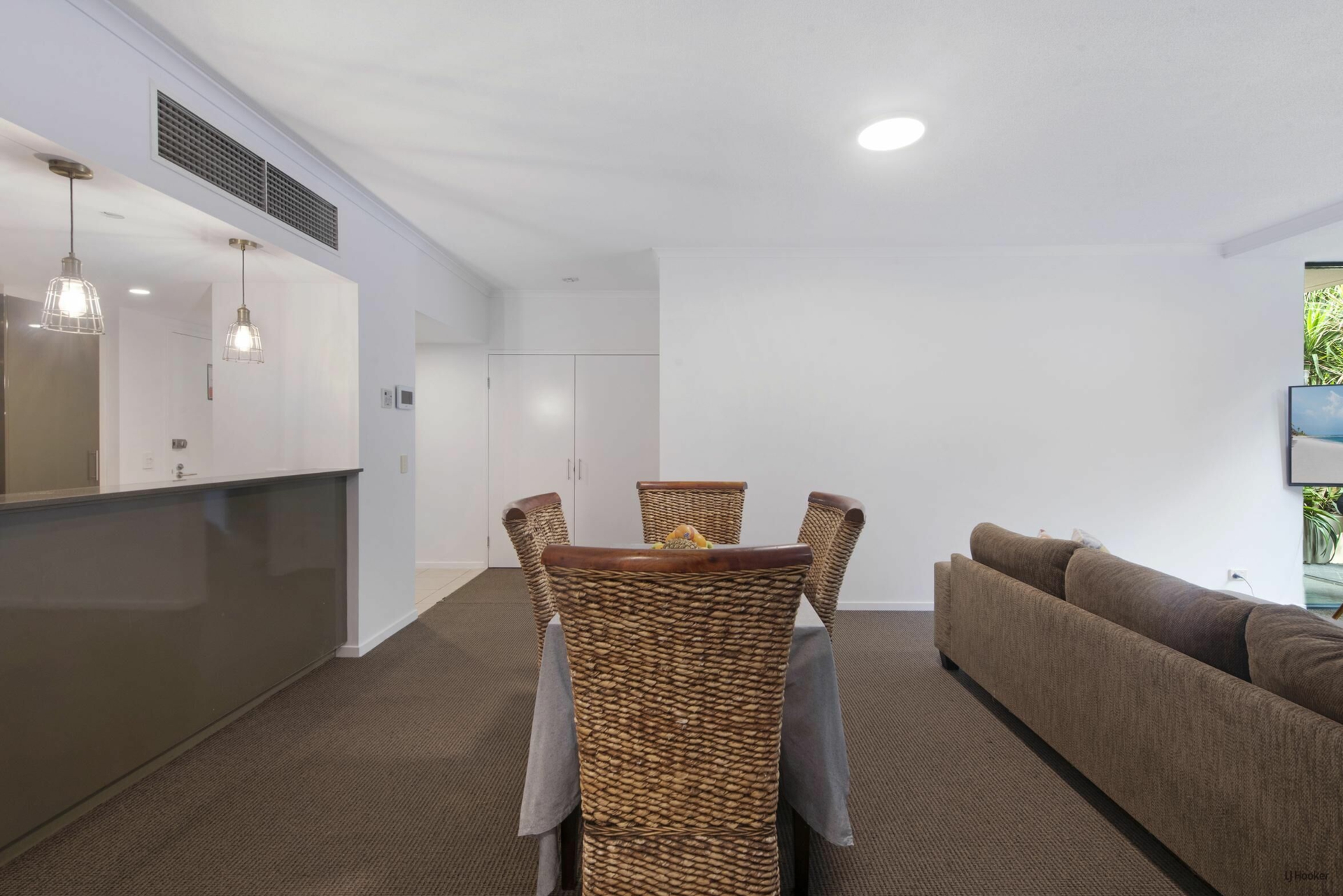 2075/1 Ocean Street, BURLEIGH HEADS