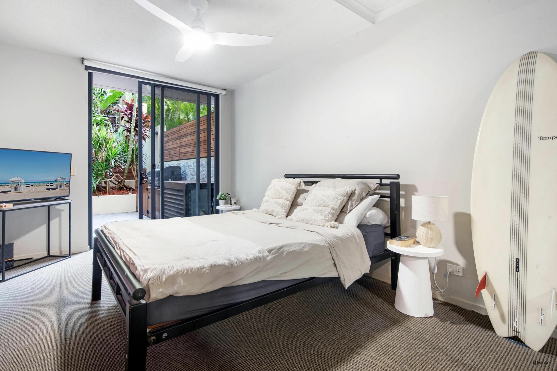 2075/1 Ocean Street, BURLEIGH HEADS